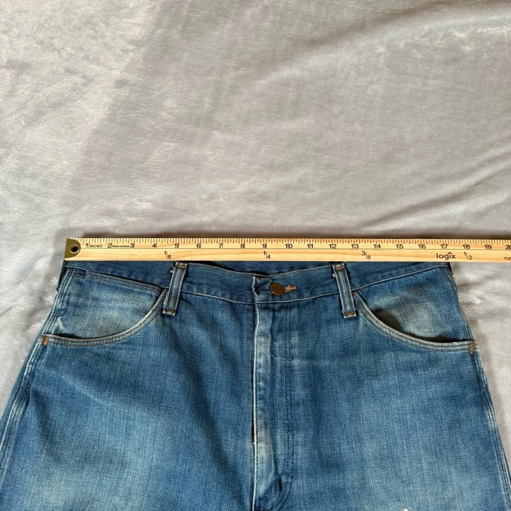Wrangler one leg